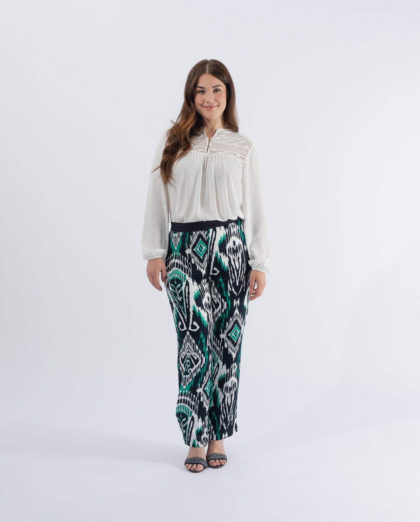 BLUSA APERTURA MANDORLA PLUMETI CANESU