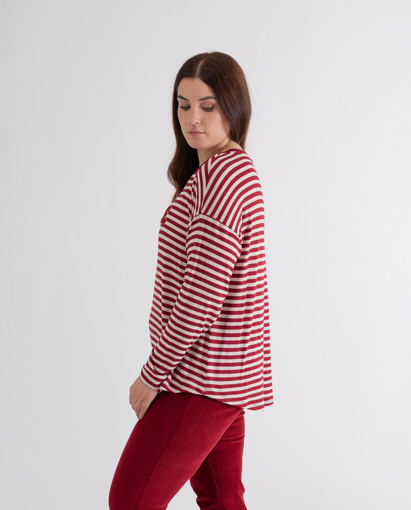 STRIPED T-SHIRT WITH CHERRY LETTER EMBROIDERY