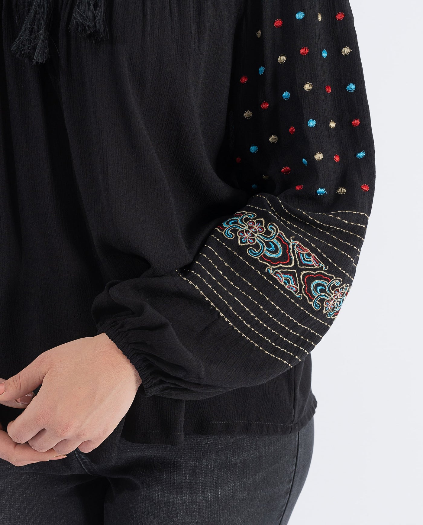 BLACK BLOUSE WITH CONTRASTING EMBROIDERY