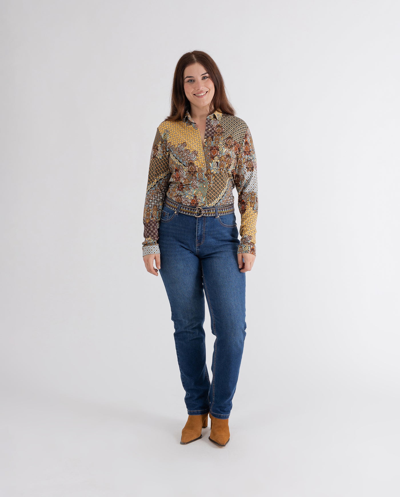 PUSH UP JEANS WITH MEDIUM BLUE BELT