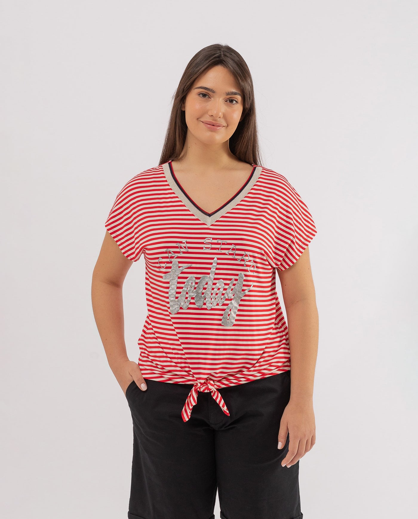 RED STRIPES AND LAMINATED LETTERS T-SHIRT