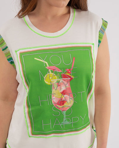 T-SHIRT WITH GREEN FRUIT DRINK
