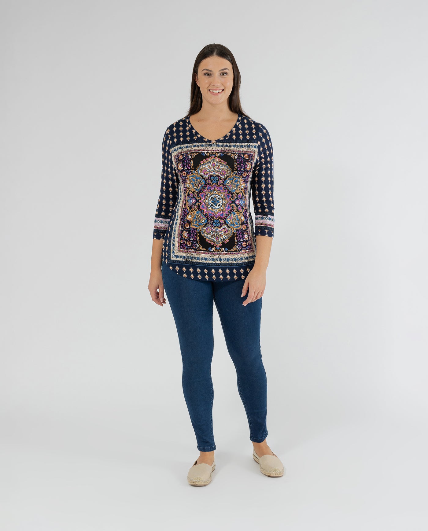 T-SHIRT BOHO STAMPATA BLU MEDIO