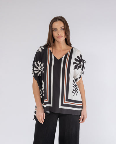 BLACK ETHNIC PONCHO