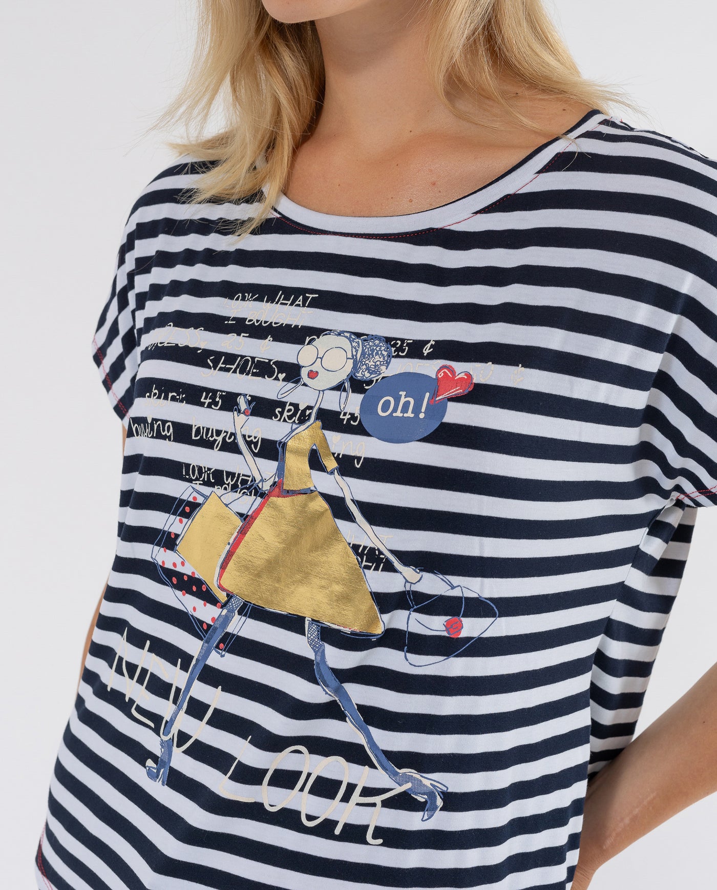 CAMISETA RAYAS ESTAMPADO POSICIONAL AZUL MARINO