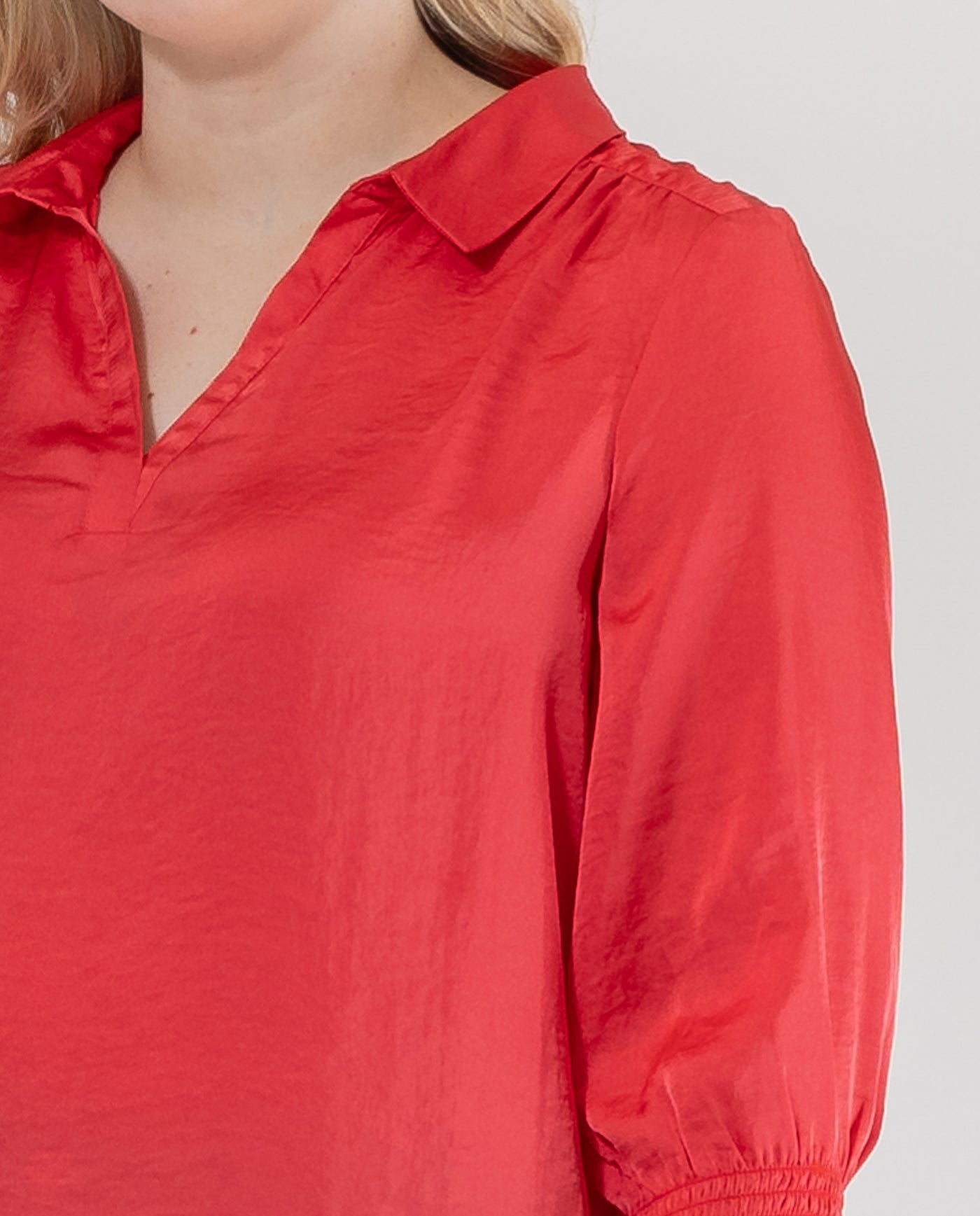 BLUSA CUELLO SOLAPA MANGA TRES CUARTOS  ROJO
