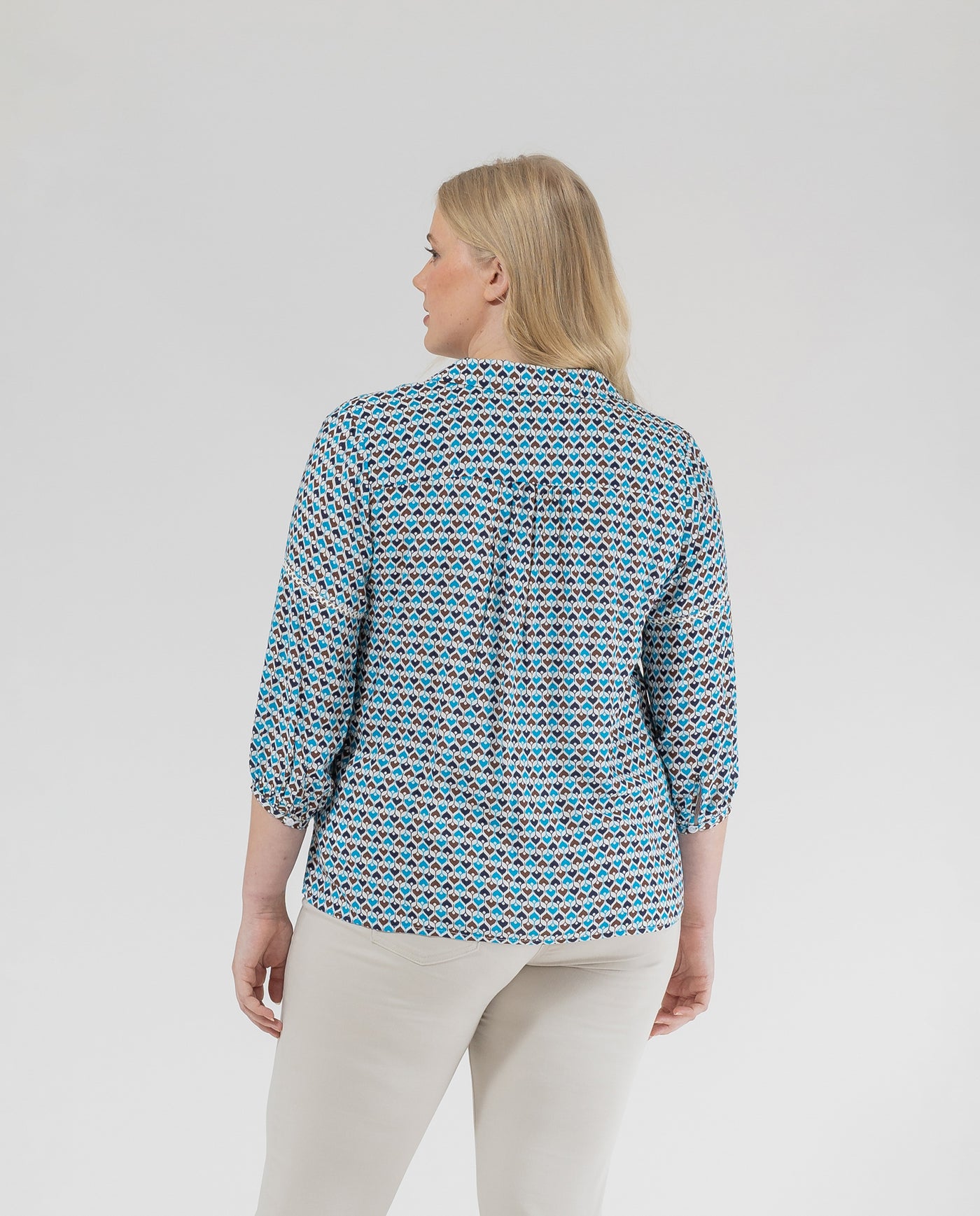 PRINTED BLOUSE WITH LAPEL COLLAR AND THREE-QUARTER SLEEVES IN BLUE