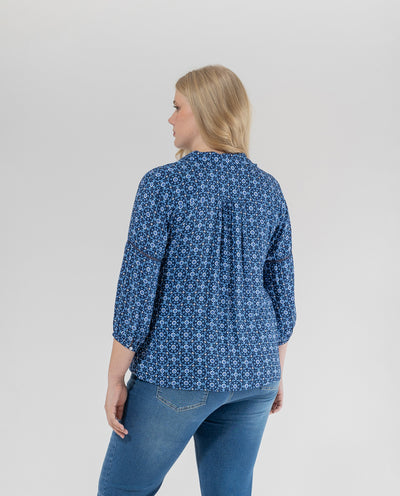 DARK BLUE PRINTED BLOUSE WITH LAPEL COLLAR AND THREE-QUARTER SLEEVES