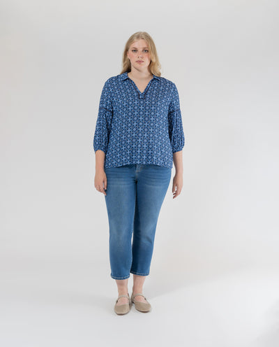 DARK BLUE PRINTED BLOUSE WITH LAPEL COLLAR AND THREE-QUARTER SLEEVES