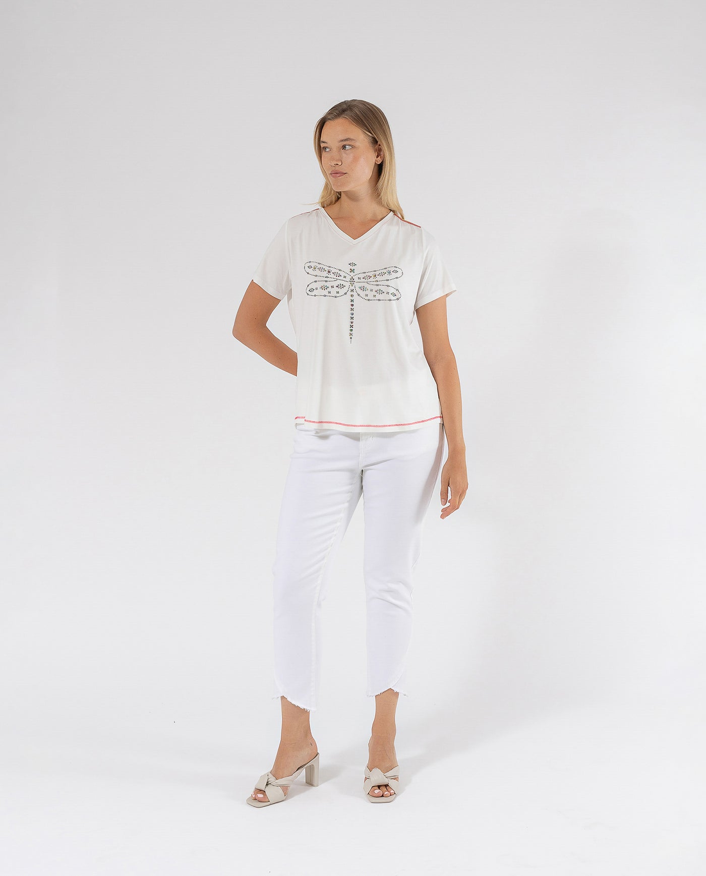 CAMISETA ESTAMPADO POSICIONAL LIBELULA CRUDO
