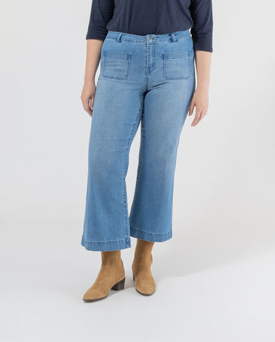 DENIM PANTS WITH PLASTRON POCKETS AND EVASE HEM, MEDIUM BLUE