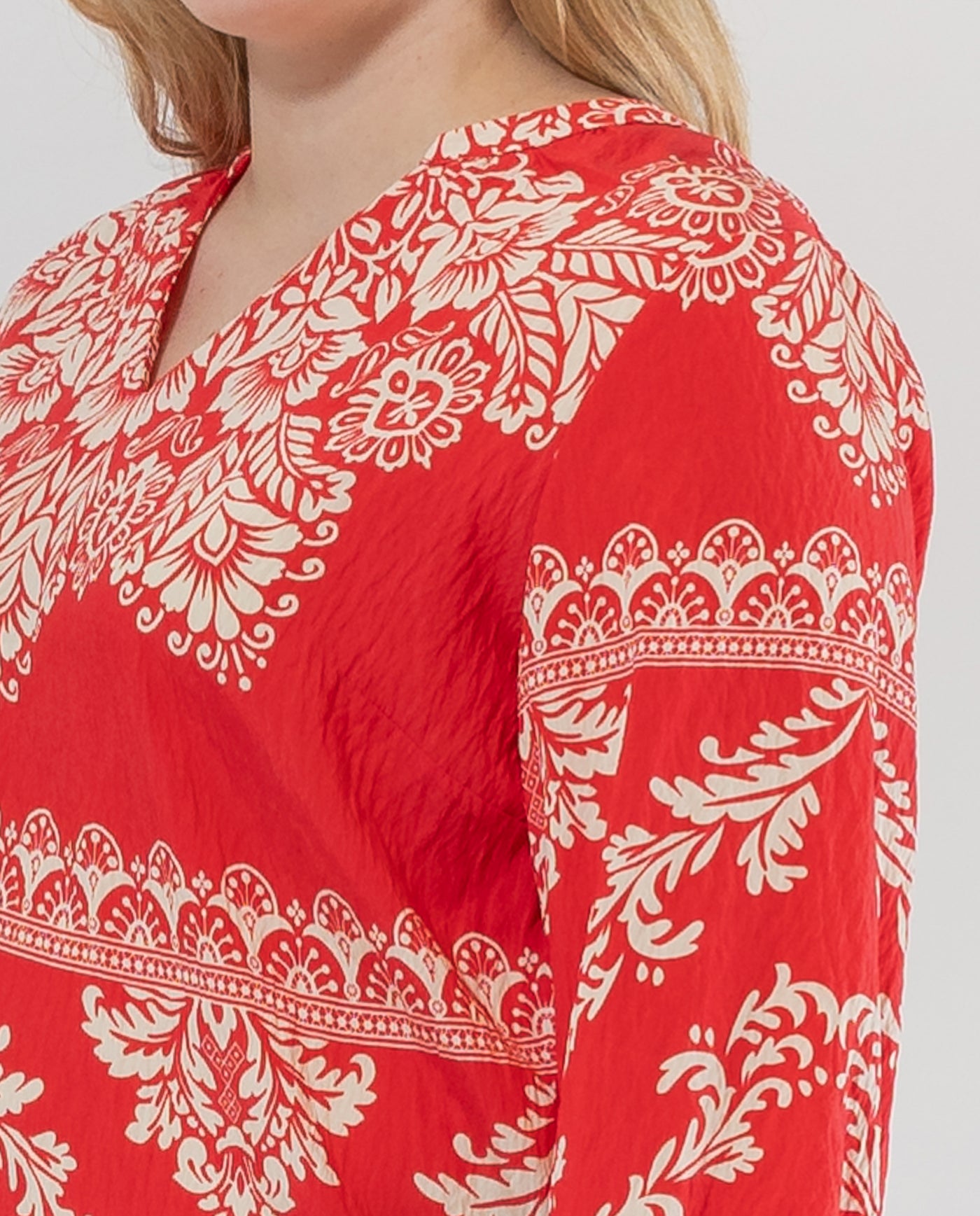 RED PRINTED V-NECK BLOUSE