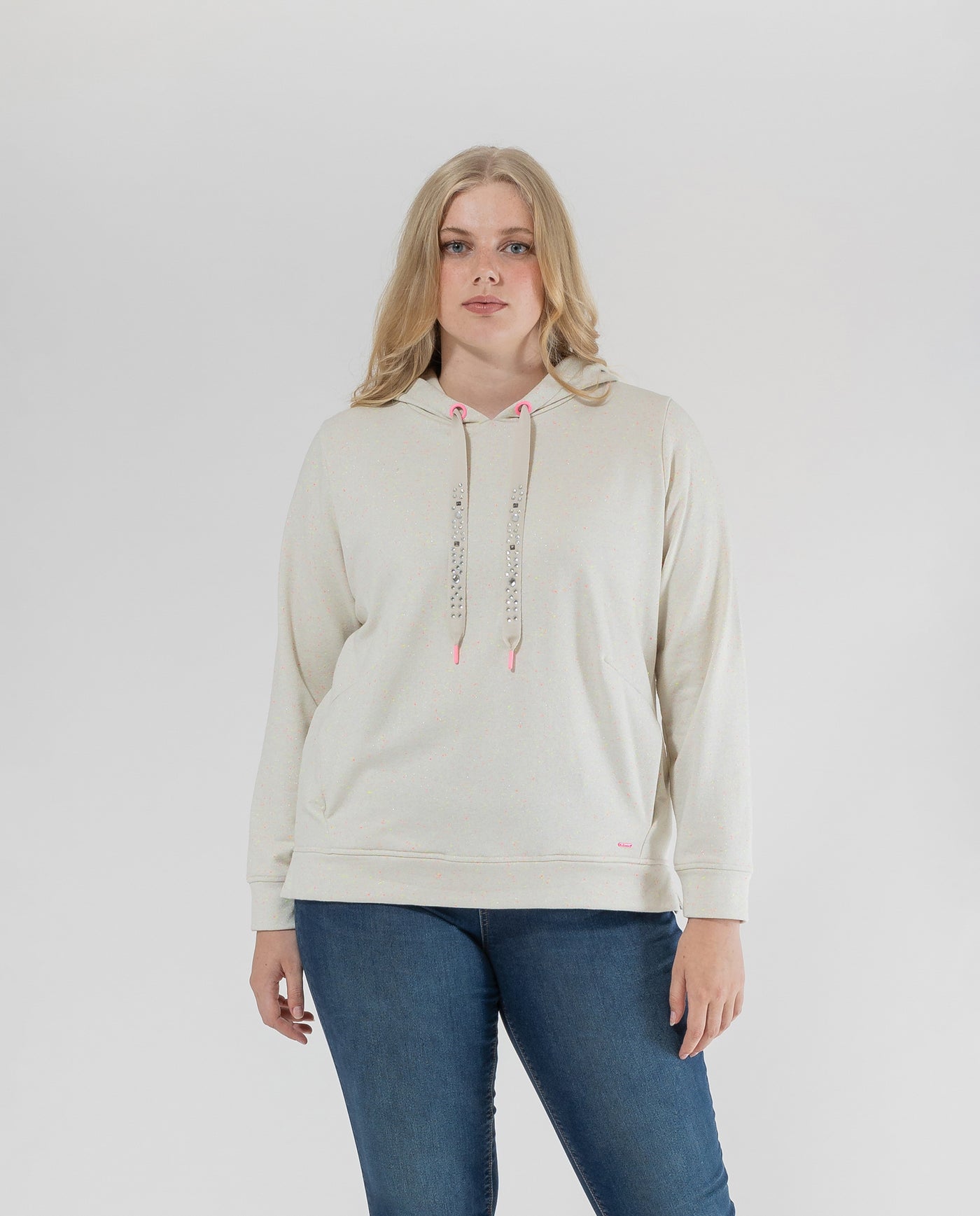 SUDADERA CON CAPUCHA Y CORDON STRASS CRUDO