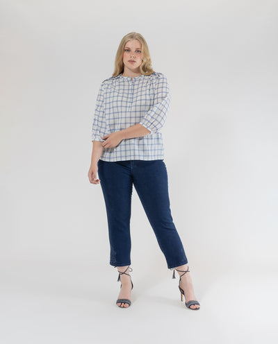 BLUSA CUADROS CON BORDADO EN HOMBROS Y CANESU TRASERO AZUL