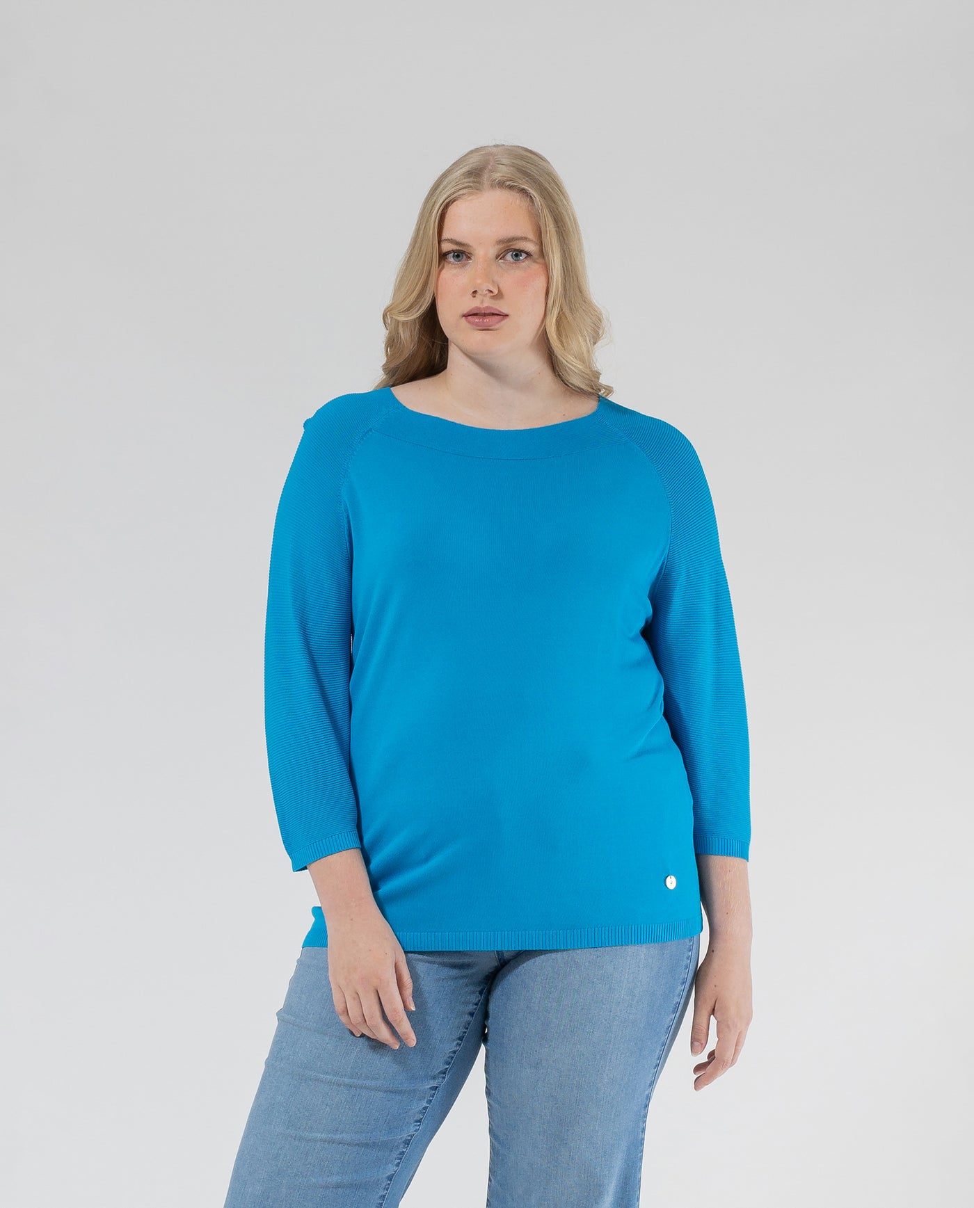 COBALT BLUE BOAT NECK AND THREE-QUARTER SLEEVE JERSEY