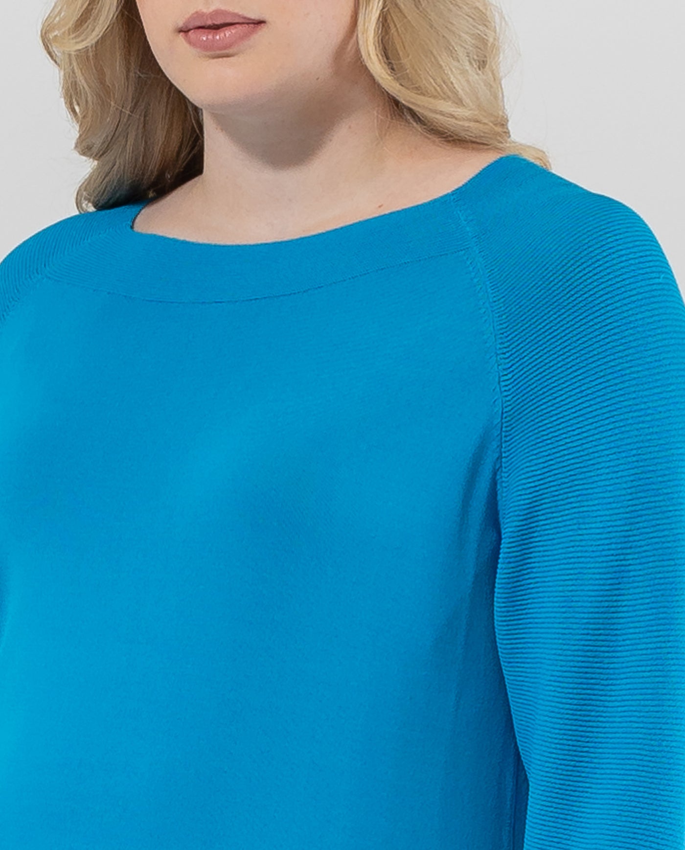 COBALT BLUE BOAT NECK AND THREE-QUARTER SLEEVE JERSEY