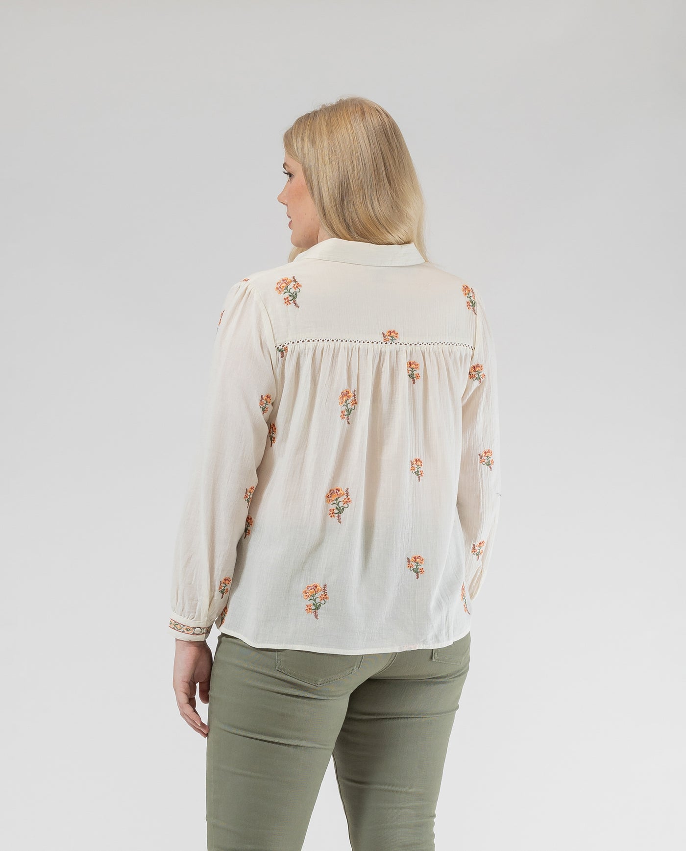EMBROIDERED FABRIC BLOUSE WITH RAW SHIRT COLLAR