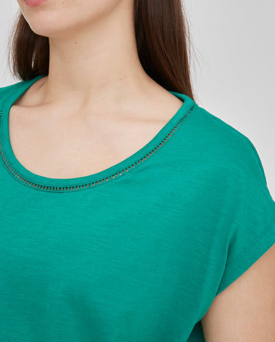 CAMISETA CUELLO REDONDO Y MANGA CAIDA VERDE