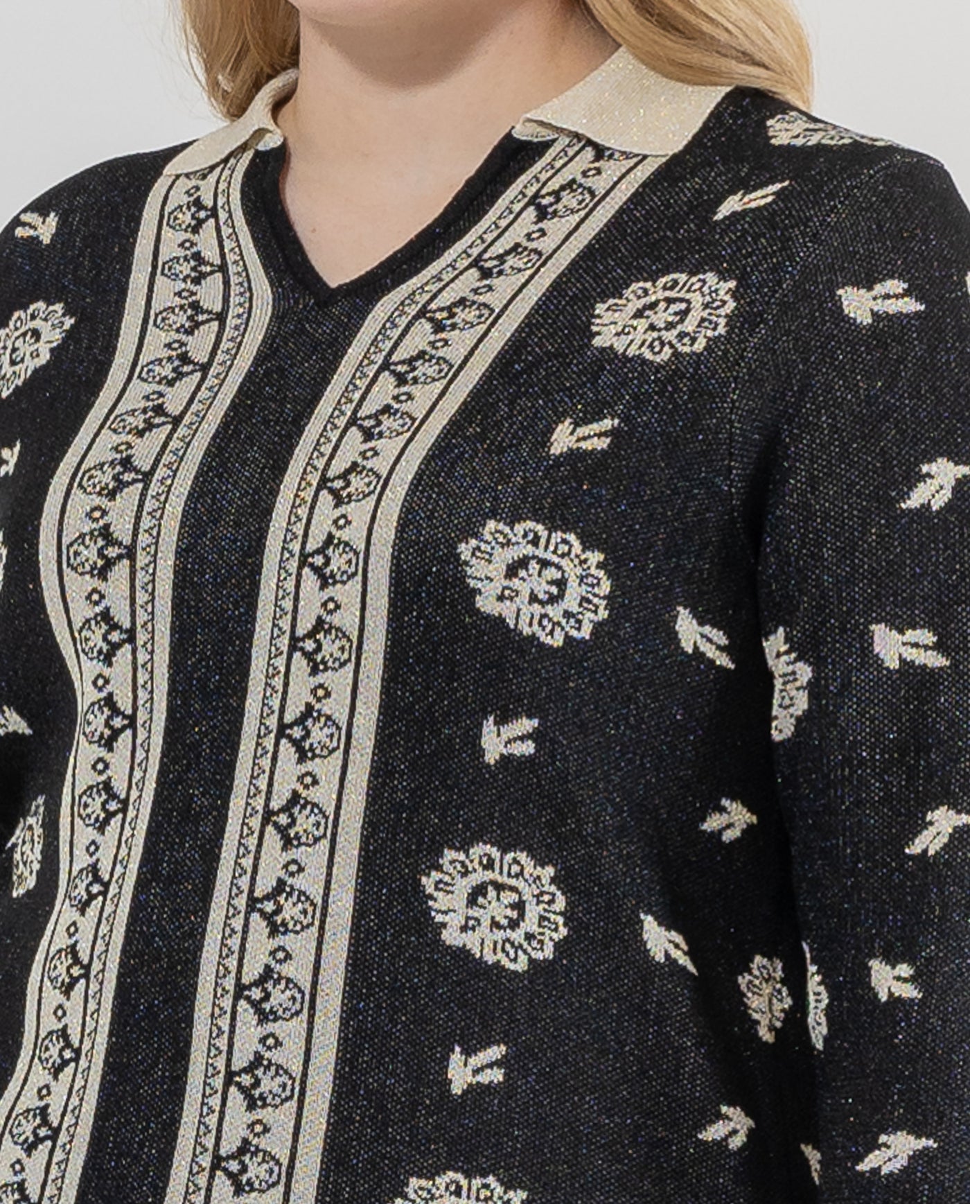 JACQUARD KNIT SWEATER WITH BLACK METALLIC THREAD