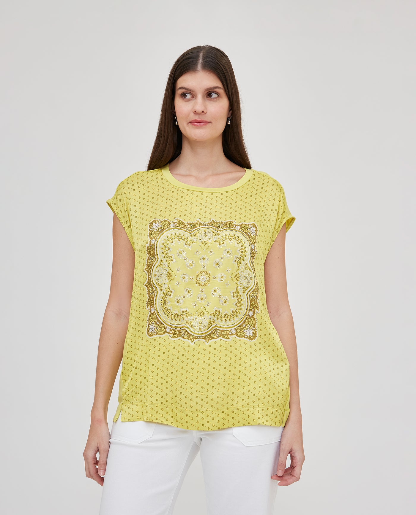 CAMISETA BIMATERIA ESTAMPADO CON STRASS AMARILLO