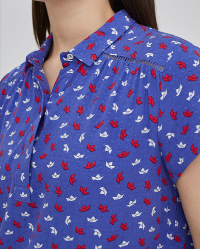BLUSA CUELLO MAO CON MANGA CORTA AZUL MARINO