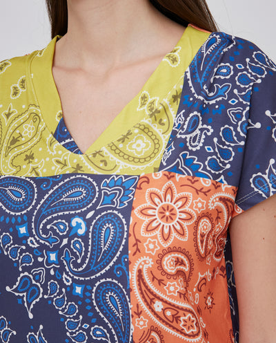 CAMISETA ESTAMPADO PATCHWORK AZUL OSCURO