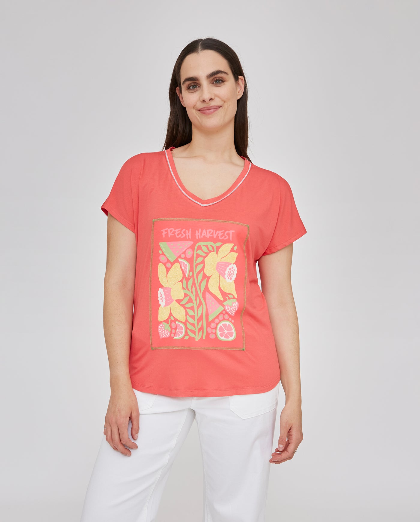CAMISETA PARCHE ESTAMPADO FRUTAS SALMÓN