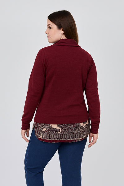 Sueter De Cuello Alto Con  Faldon En El Bajo  Granate