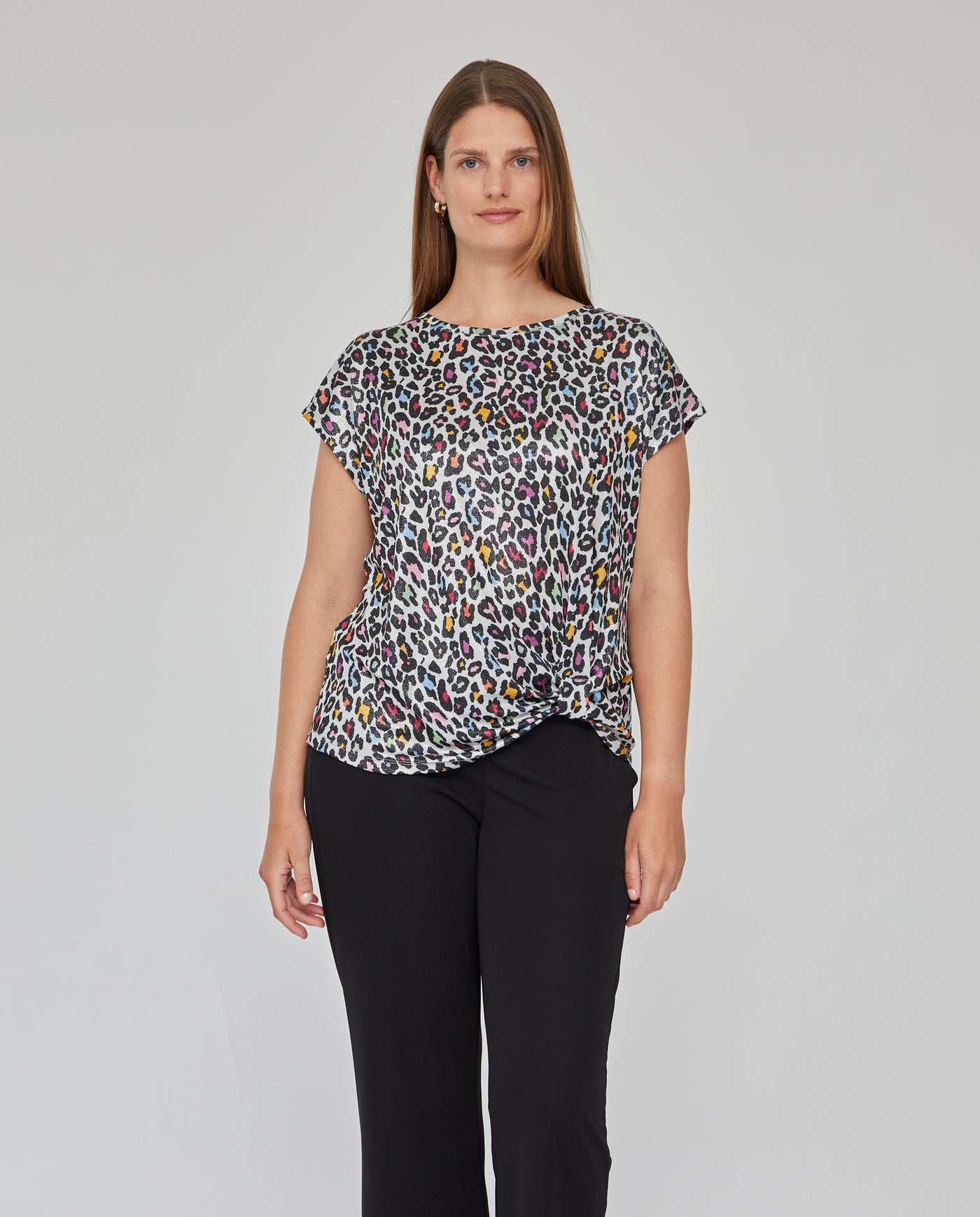 CAMISETA ESTAMPADA CON NUDO MULTICOLOR
