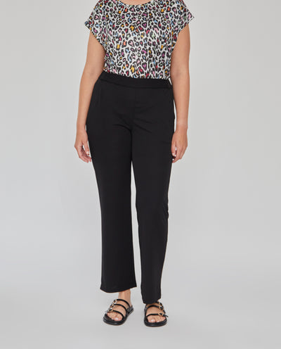 PANTALON DE PUNTO NEGRO FLUIDO NEGRO
