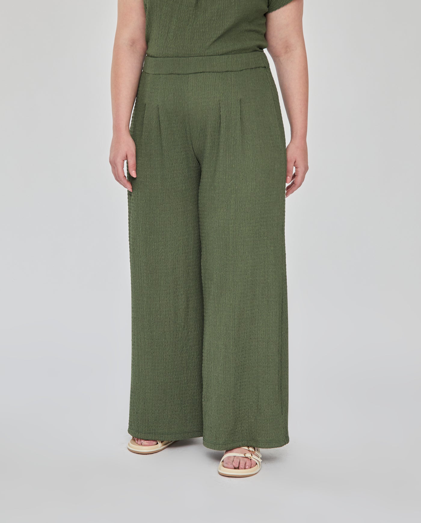 PANTALON FLUIDO CON CINTURA ELASTICA VERDE