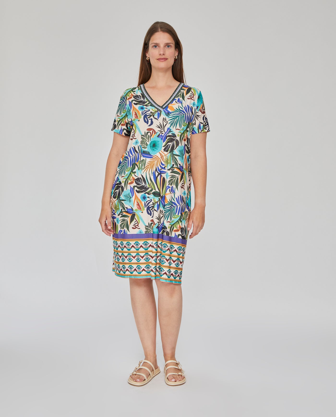 VESTIDO PUNTO ESTAMPADO ESCOTE PICO CRUDO