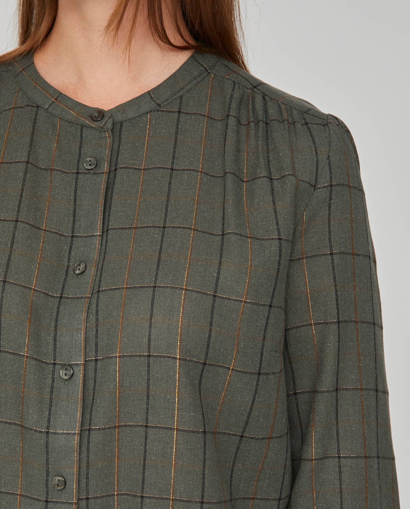 BLUSA CUADROS CON HILO METALICO  VERDE MUSGO