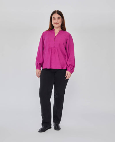 BLUSA CUELLO REDONDO MAO Y ABERTURA FRONTAL MAGENTA