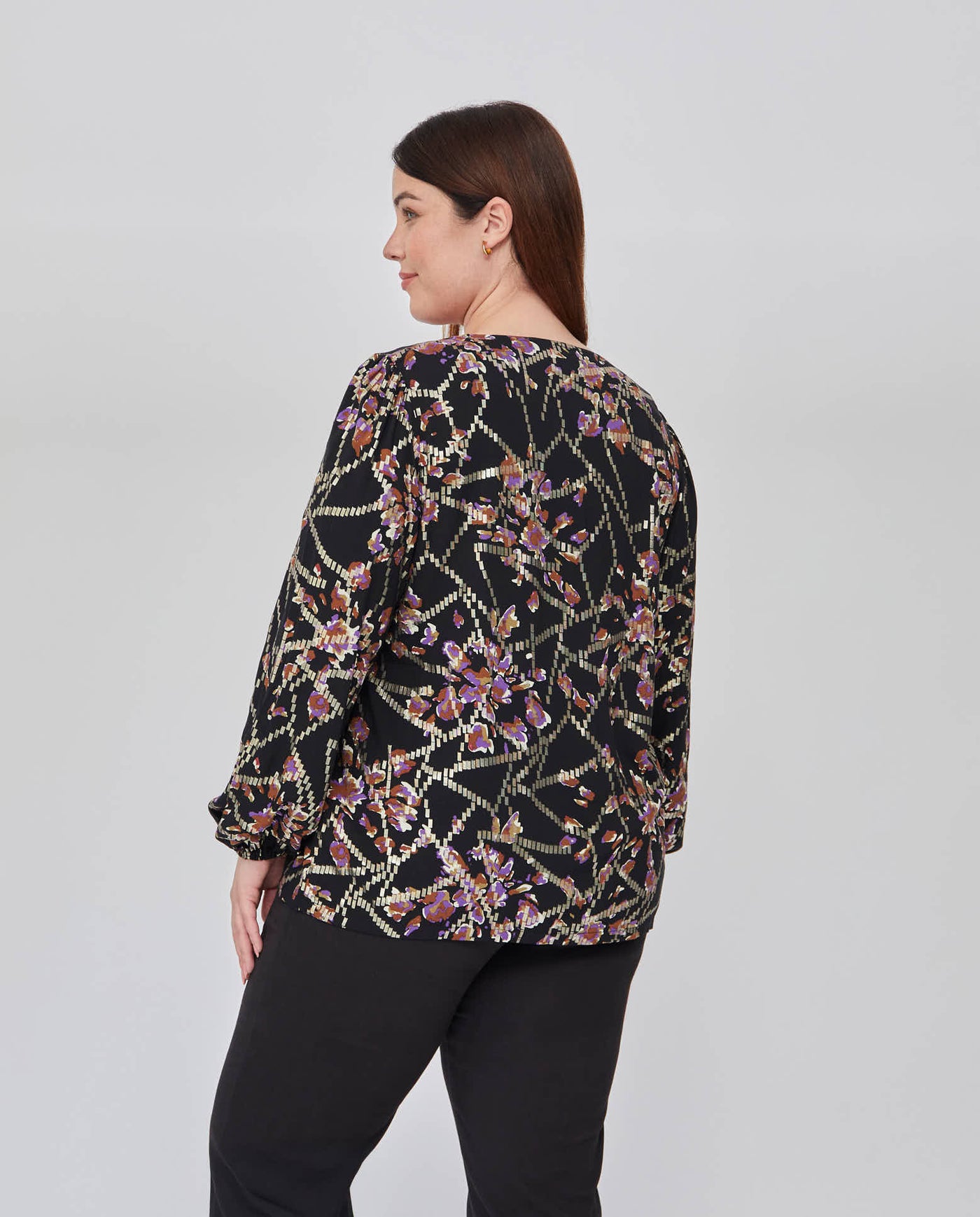 BLUSA ESTAMPADA CON HILO METÁLICO NEGRO