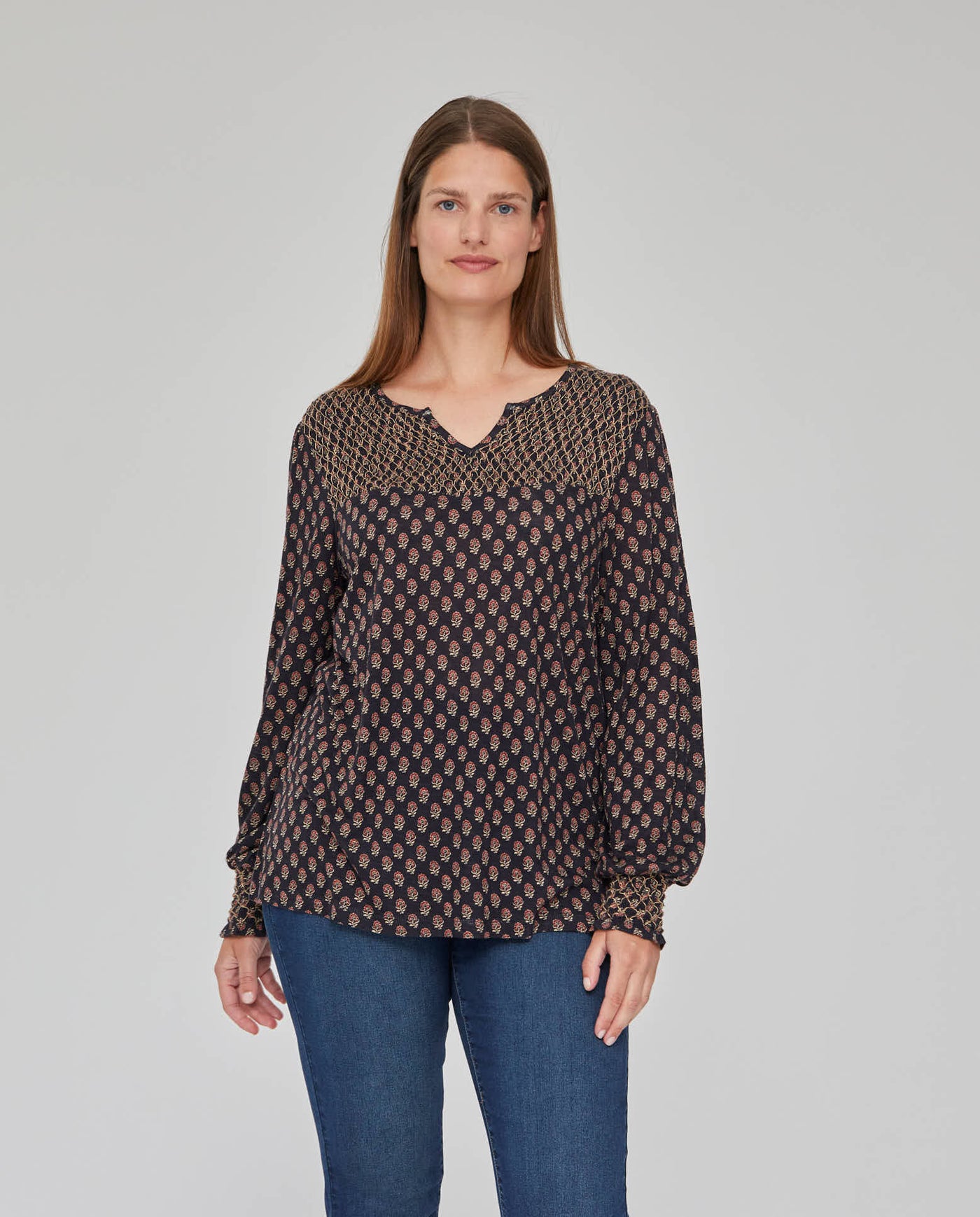 CAMISETA ESTAMPADA CON NIDO ABEJA  MARRÓN