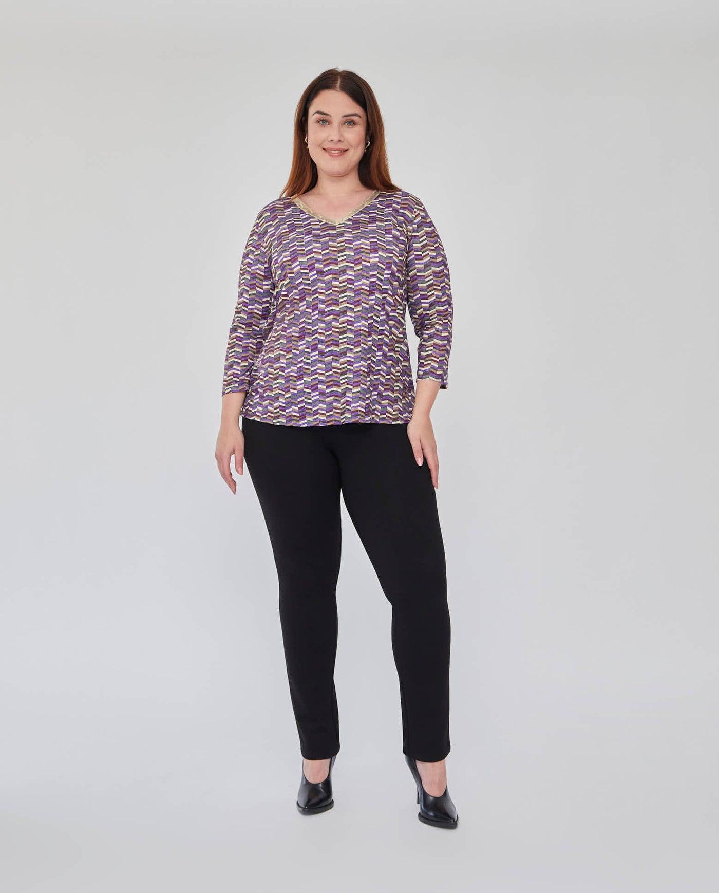CAMISETA ESTAMPADA ESCOTE PICO MANGA 3/4  NEGRO