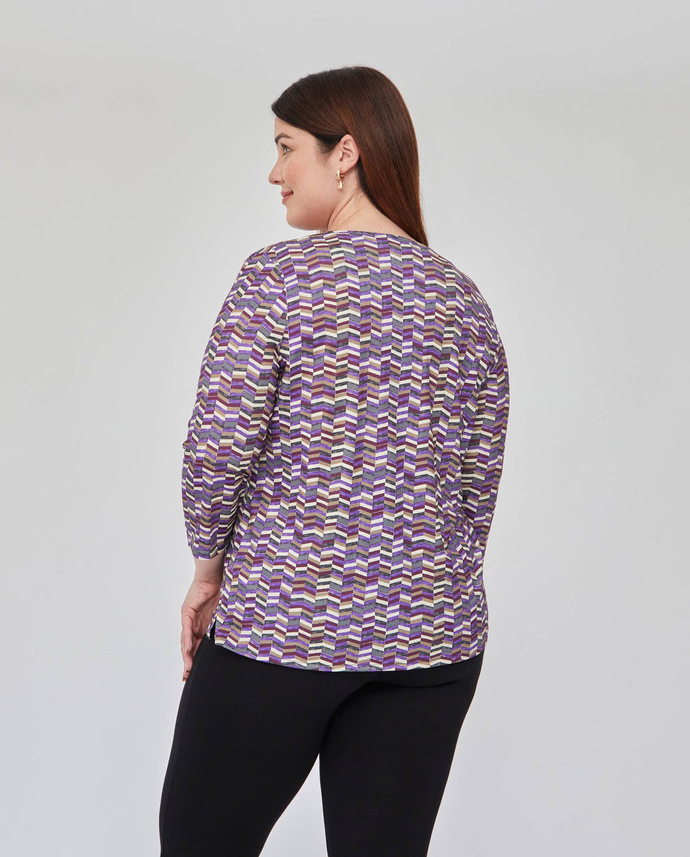 CAMISETA ESTAMPADA ESCOTE PICO MANGA 3/4  NEGRO