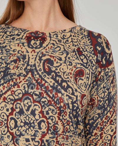JERSEY ESTAMPADO CON CUELLO BARCO Y MANGA LARGA  MARRÓN