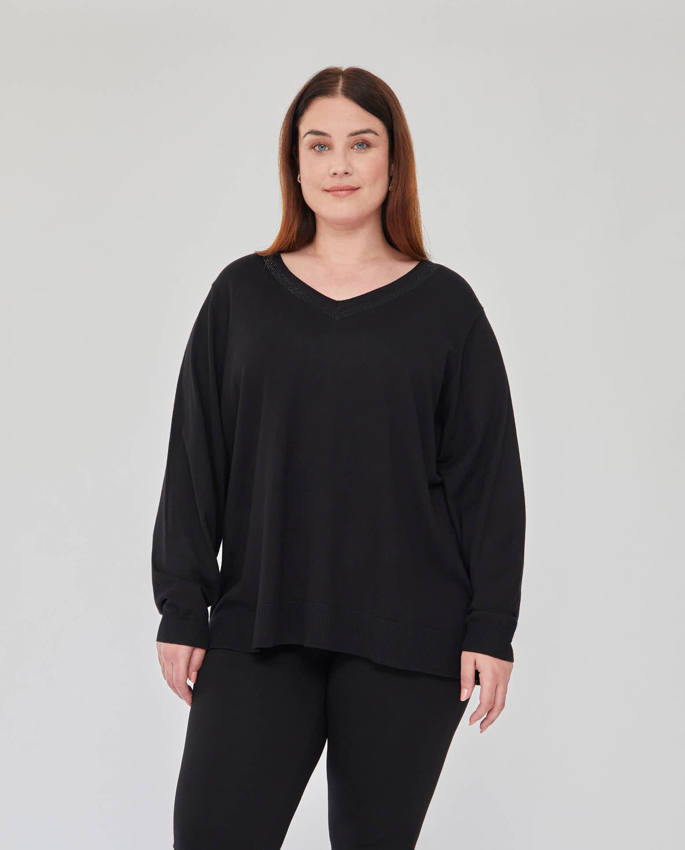 JERSEY ESCOTE PICO CON STRASS NEGRO