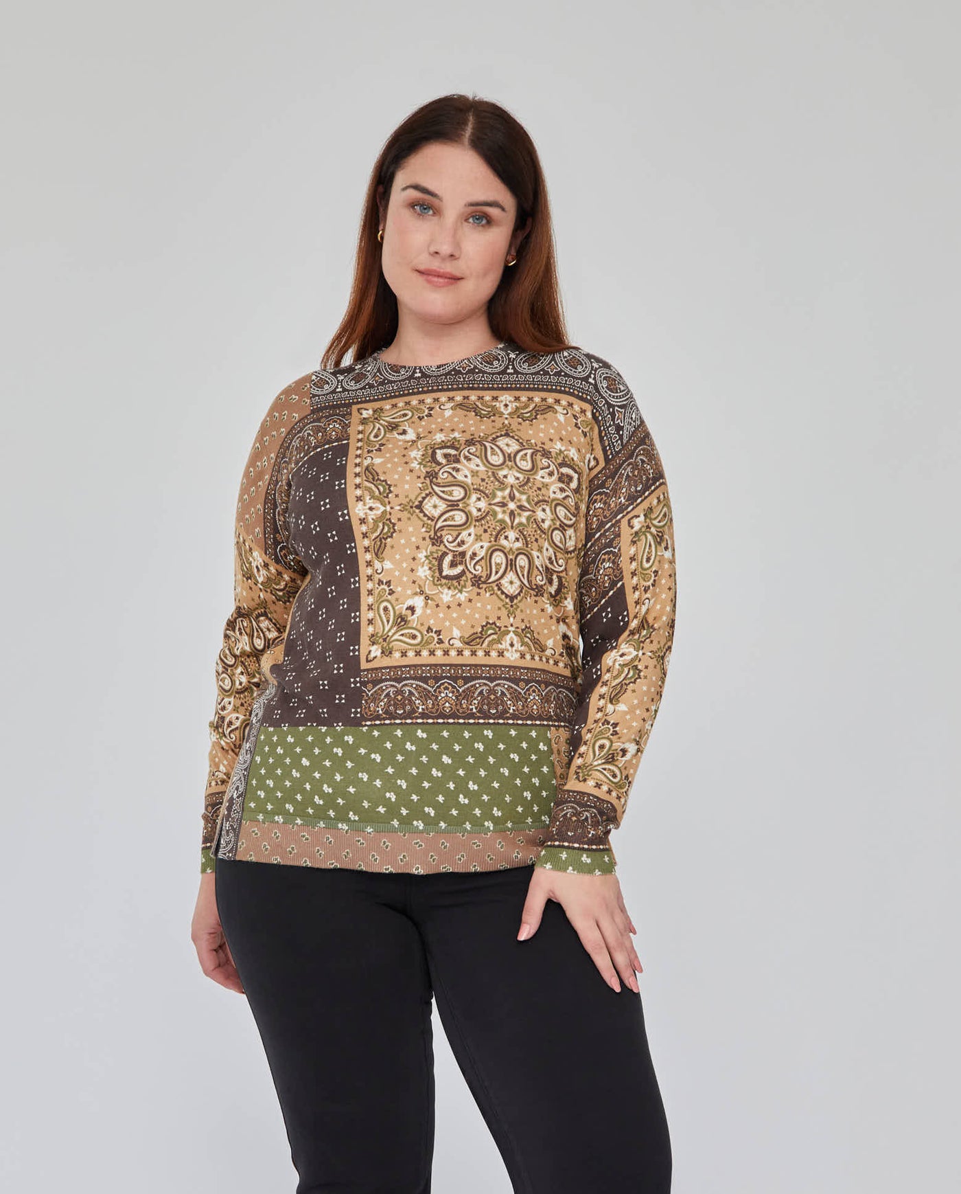 JERSEY ESTAMPADO CUELLO ALTO Y MANGA LARGA  VERDE MUSGO