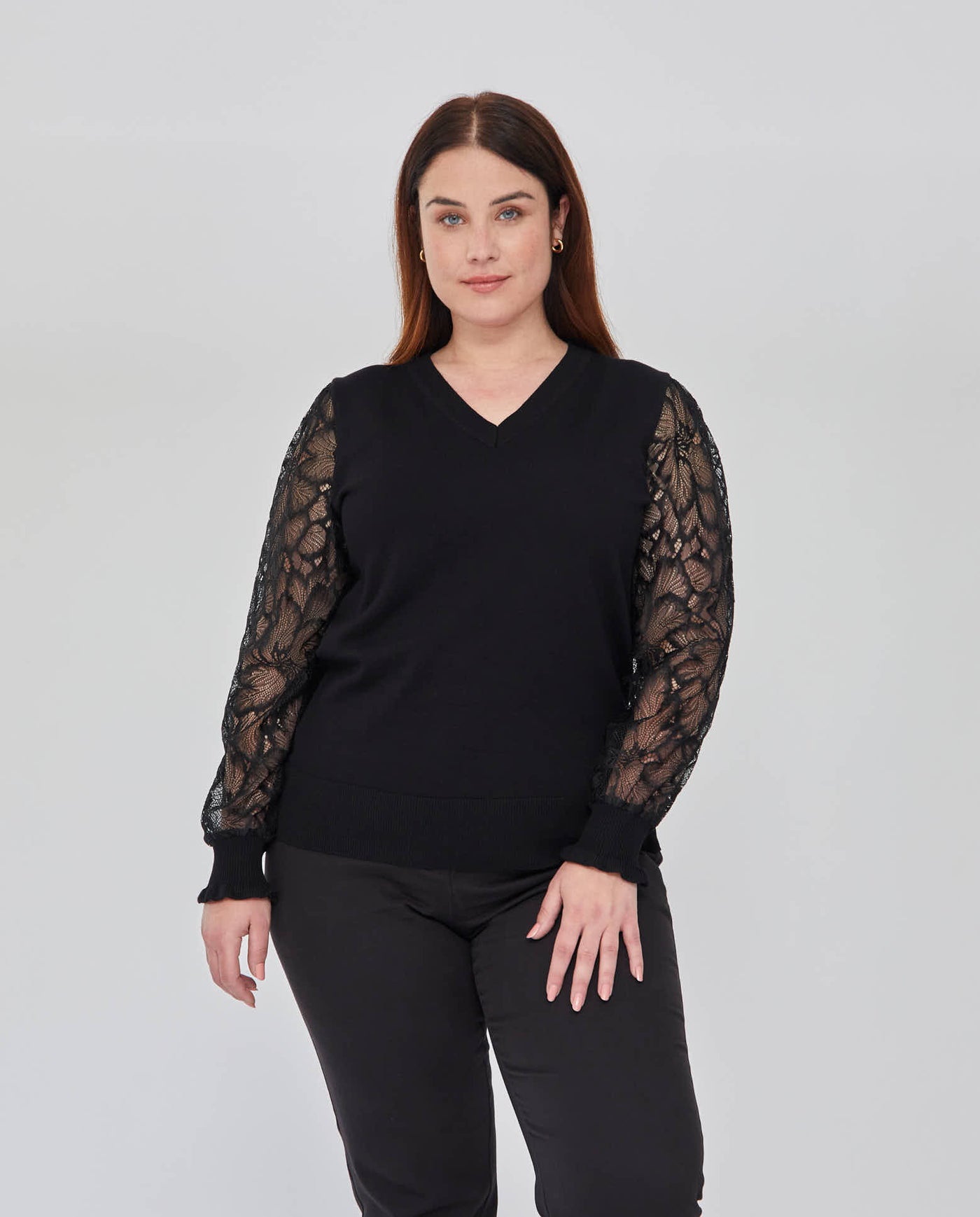 JERSEY ESCOTE PICO CON MANGAS TUL  NEGRO