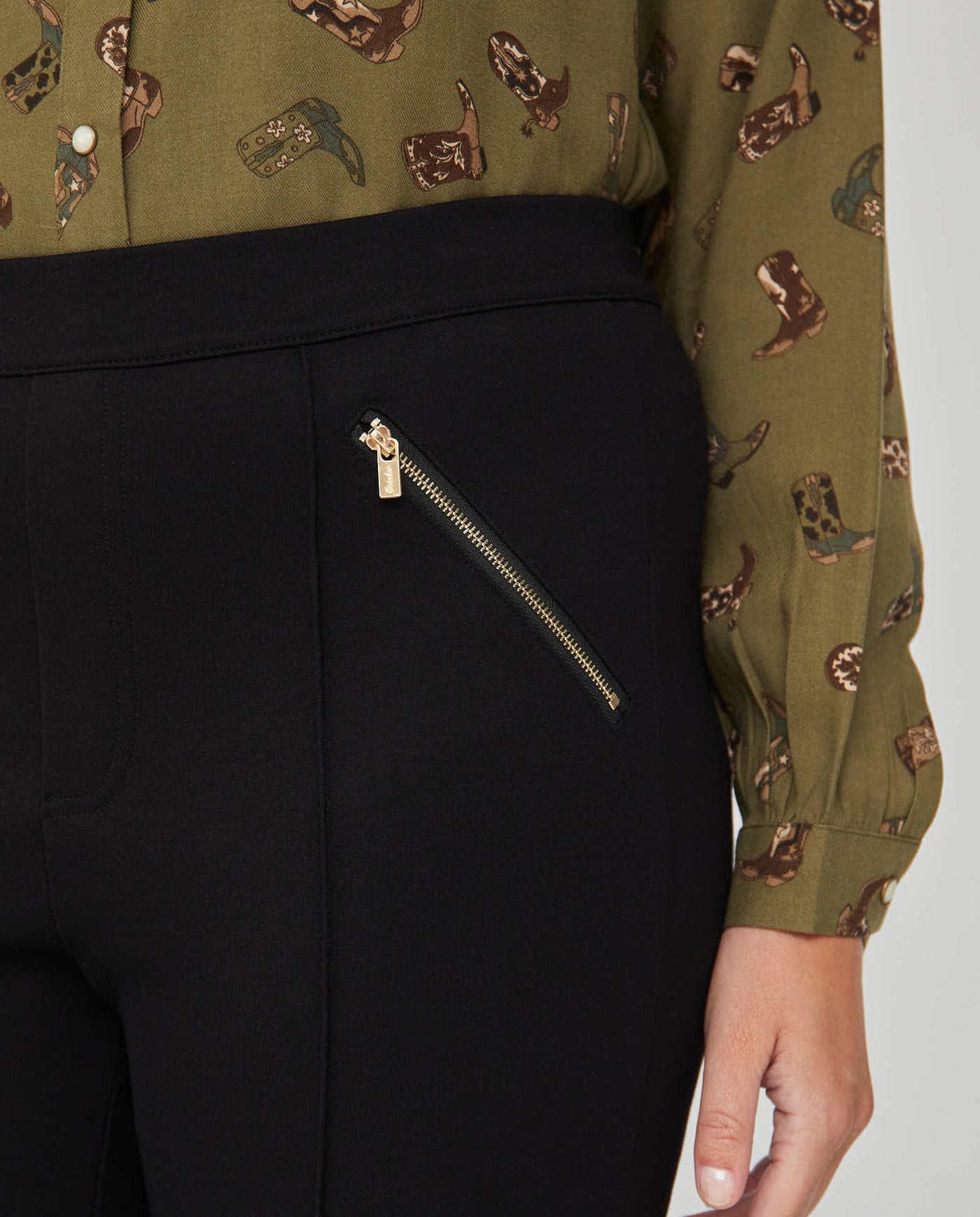 LEGGINS BOLSILLOS CON CREMALLERA NEGRO