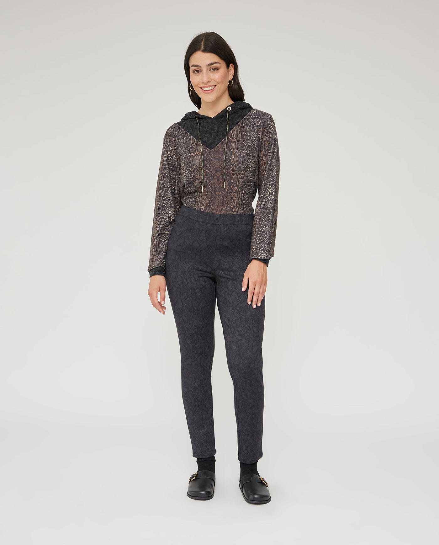 LEGGINGS ESTAMPADO ANIMAL  NEGRO