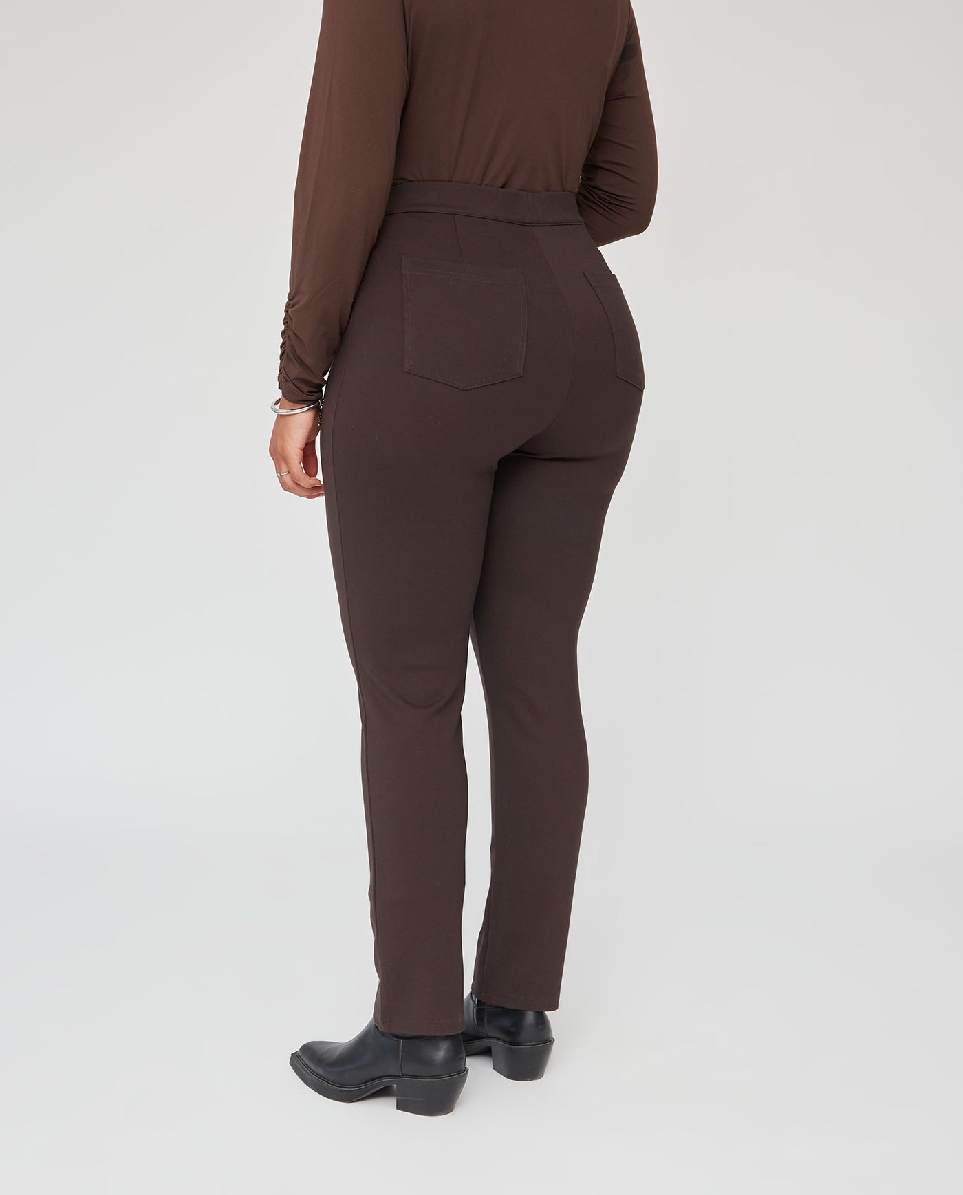 LEGGINS CON FALSOS BOLSILLOS  MARRÓN