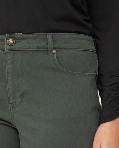 PANTALON BAJO EVASE CON BOLSILLO EFECTO SUEDE VERDE MUSGO