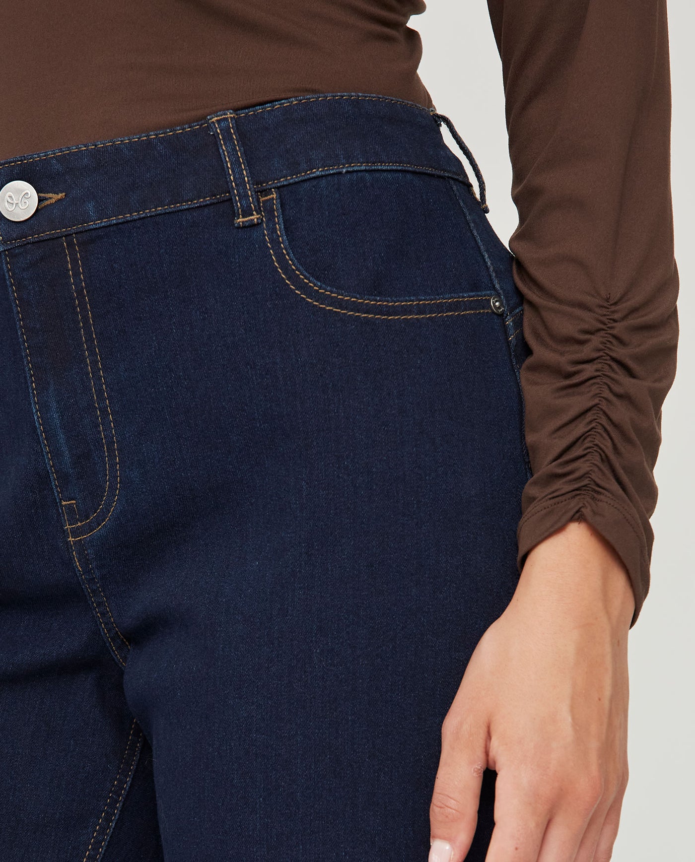 PANTALON DENIM BAJO EVASE AZUL OSCURO