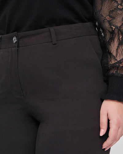PANTALON ESTILO CHINO NEGRO