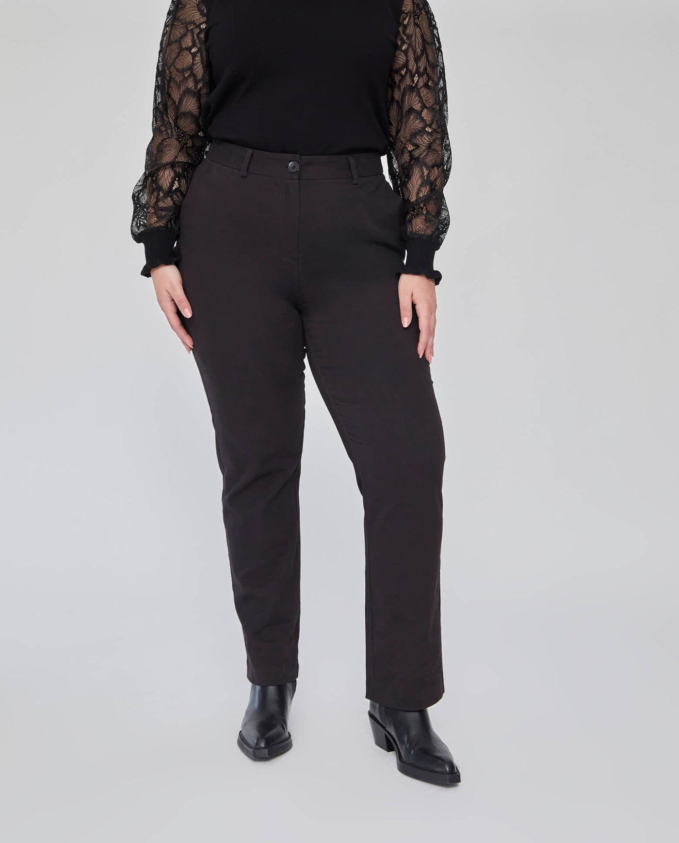 PANTALON ESTILO CHINO NEGRO