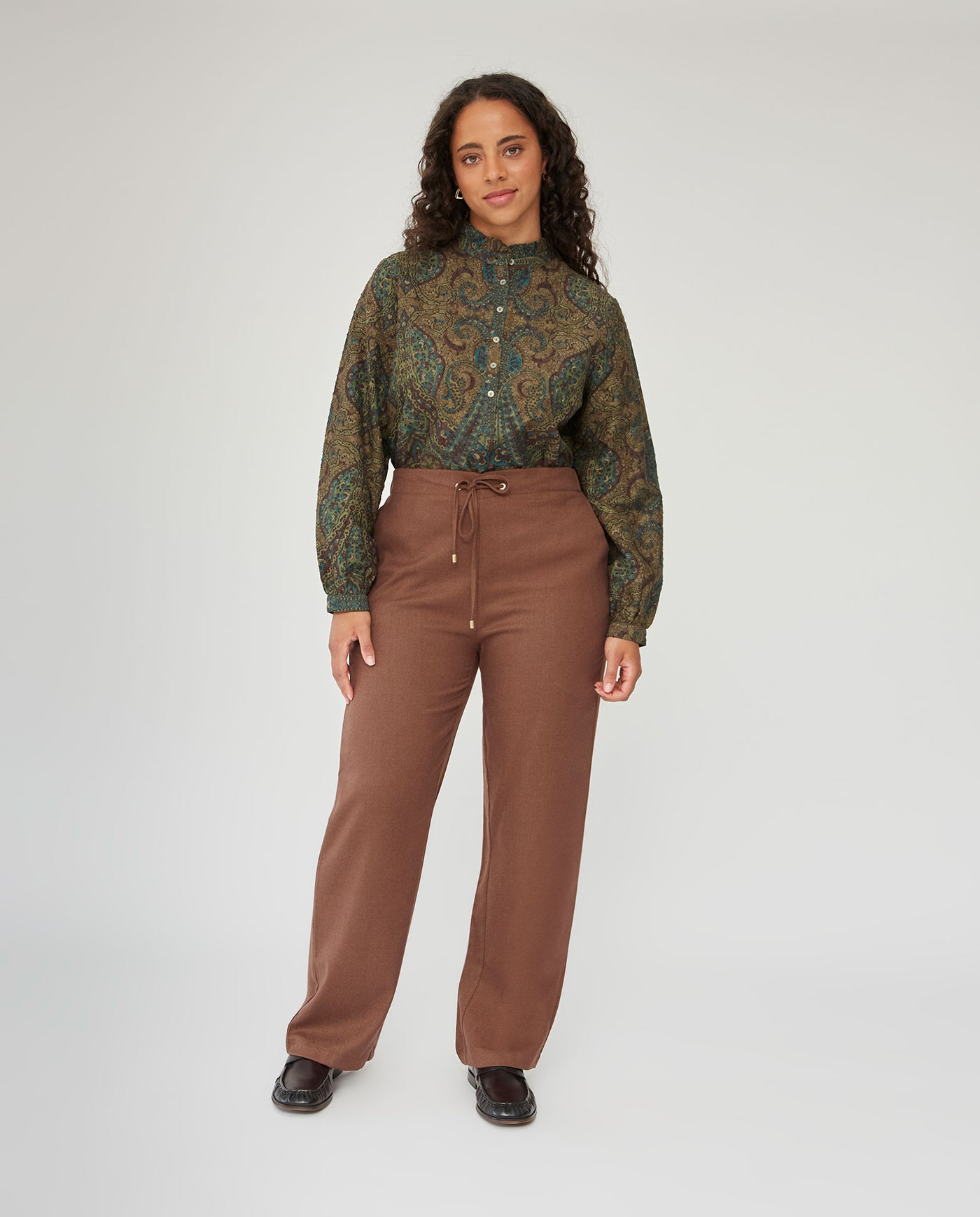 Pantalon Jogger Fluido Marrón